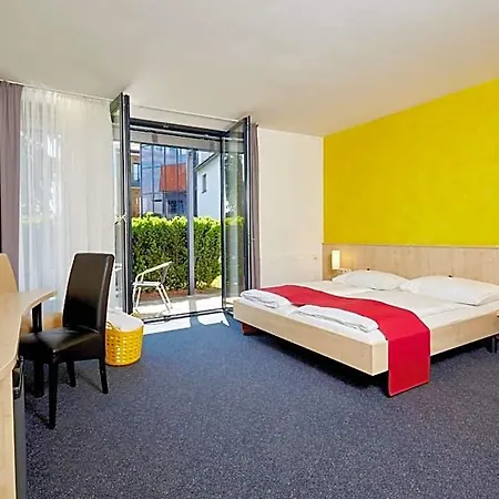 Hotel Garni Colora 4*