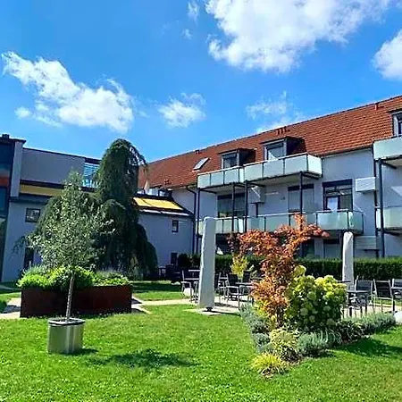Hotel Garni Colora 4*