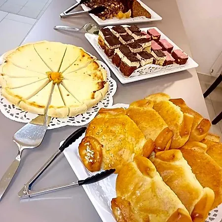 Hotel Garni Colora 4*